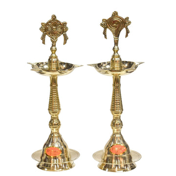 Brass Shanku Chakra Kerla Fancy Diya Set