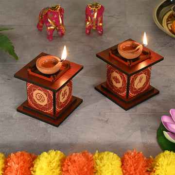 Tulsi Maadam Model Lamp Stand / Gift and Decor (Pack of 2)
