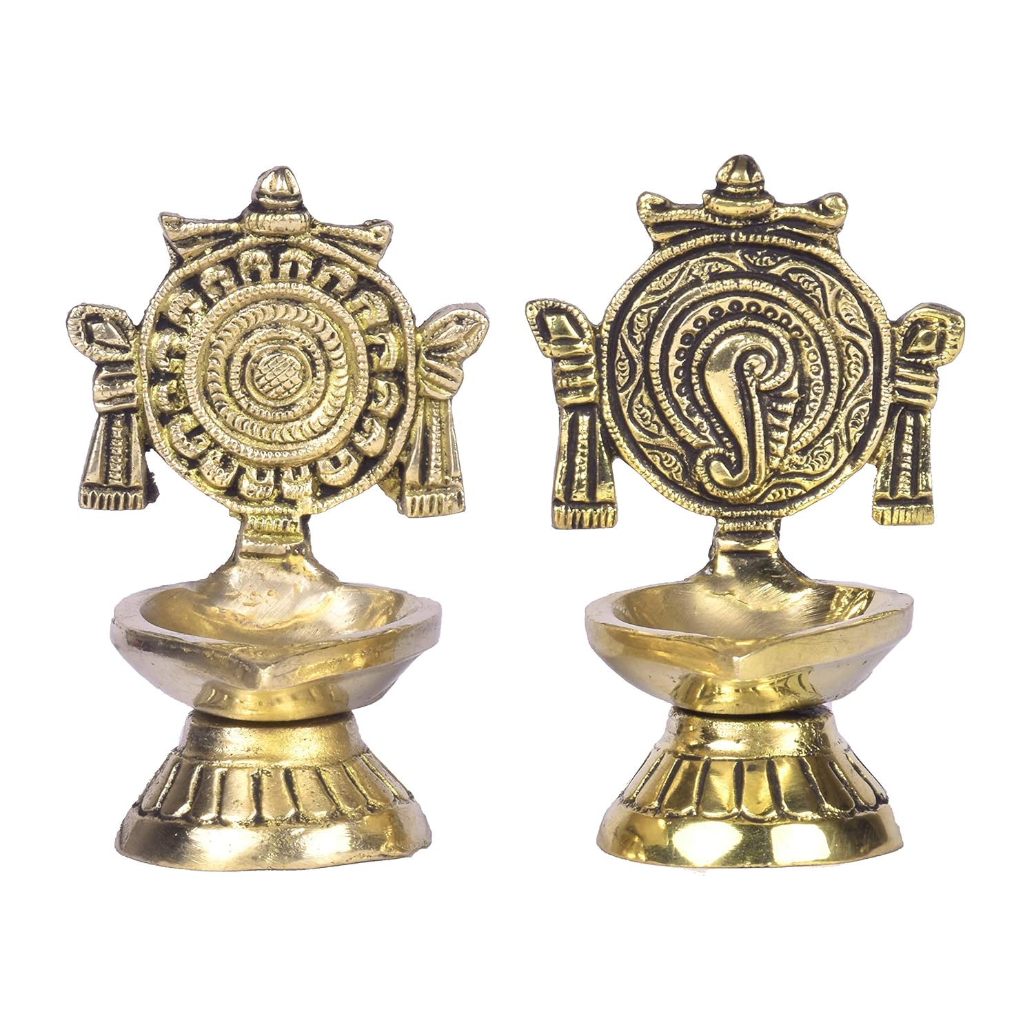 Brass shanku Chakra Table Diya