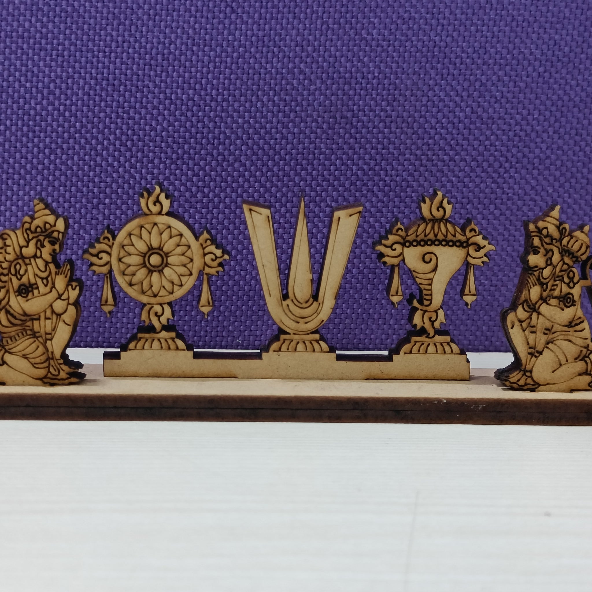 Wooden Vadakalai Tiruman Car Dashboard / Bulk Gifting