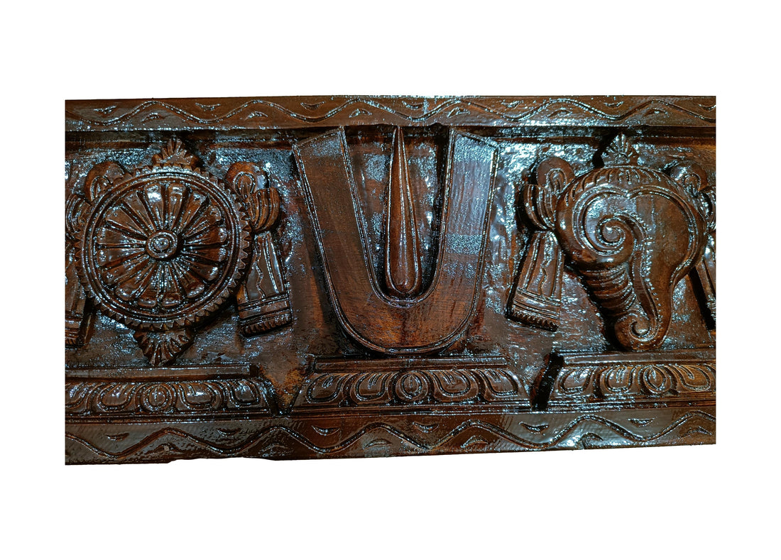 Wooden Vadakalai Tiruman Wall Hanging