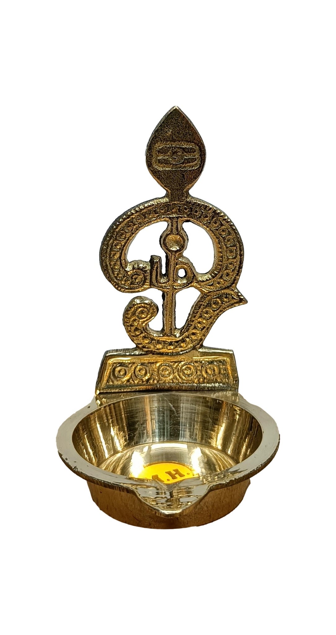 Brass OM Vilakku