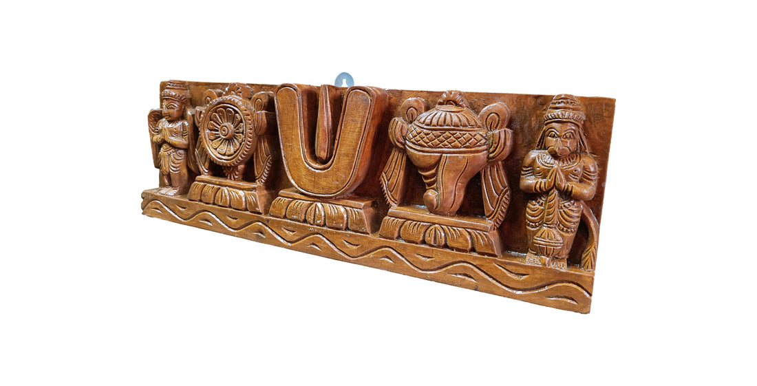 Wooden Wall Hanging Tiruman Sangu Chakara